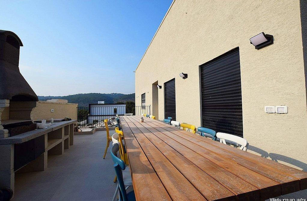 וילה סיימון רויאל צפון  4  נופש - וי פור ויקיישן - V for Vacation