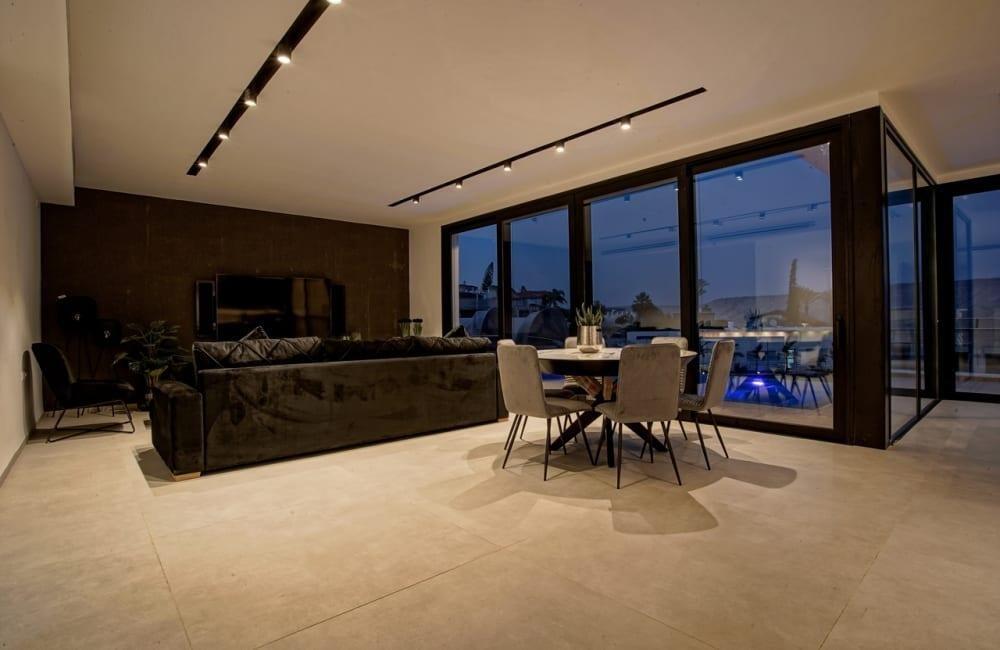 אמילי סוויטות אירוח צפון  26  נופש - וי פור ויקיישן - V for Vacation