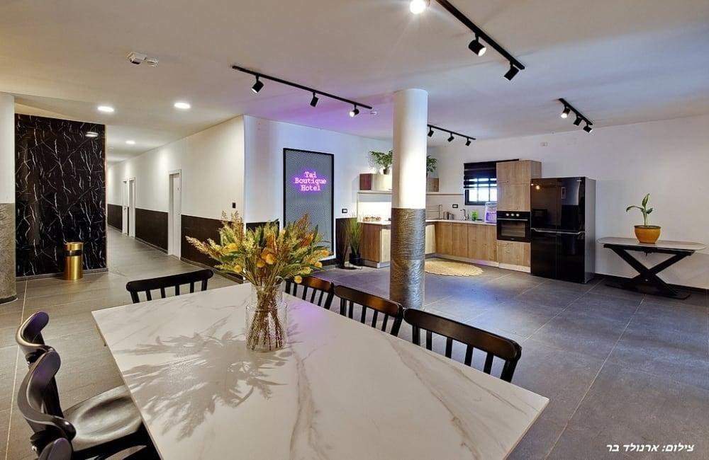 תאי בוטיק הוטל צפון  9  נופש - וי פור ויקיישן - V for Vacation