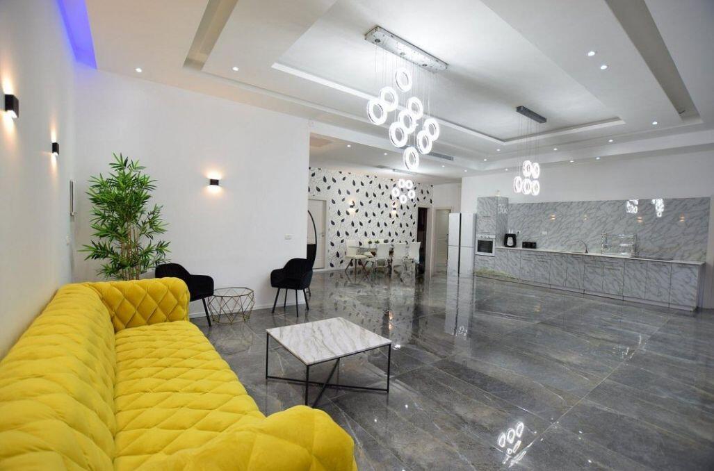 פארטי טוי מרכז  10  נופש - וי פור ויקיישן - V for Vacation