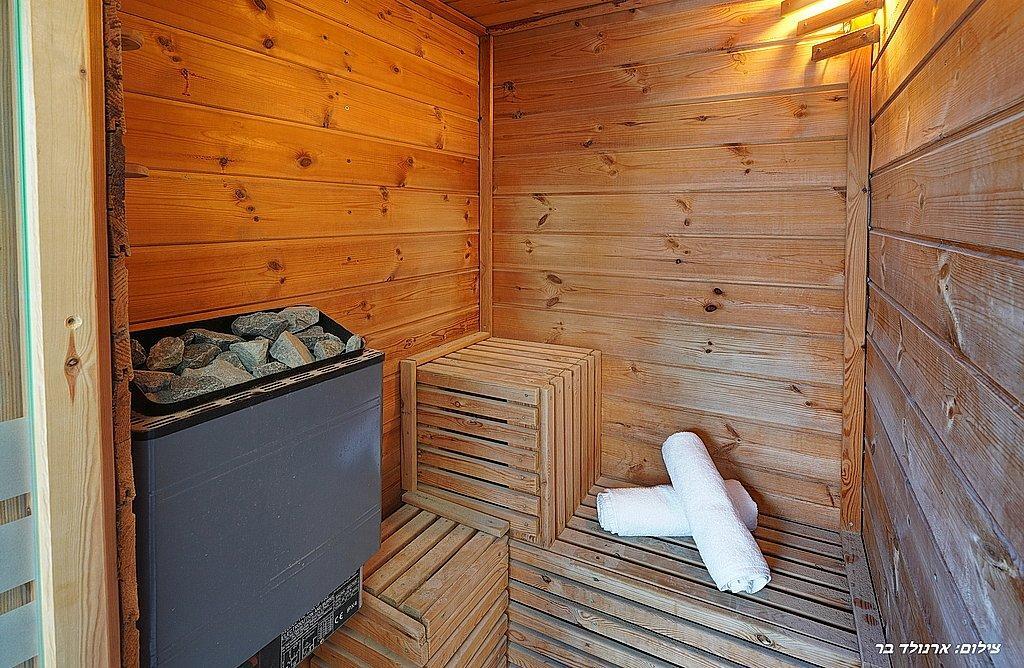 בצל השקד צפון  17  נופש - וי פור ויקיישן - V for Vacation