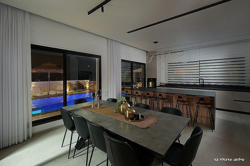 וילה הלליה צפון  46  נופש - וי פור ויקיישן - V for Vacation