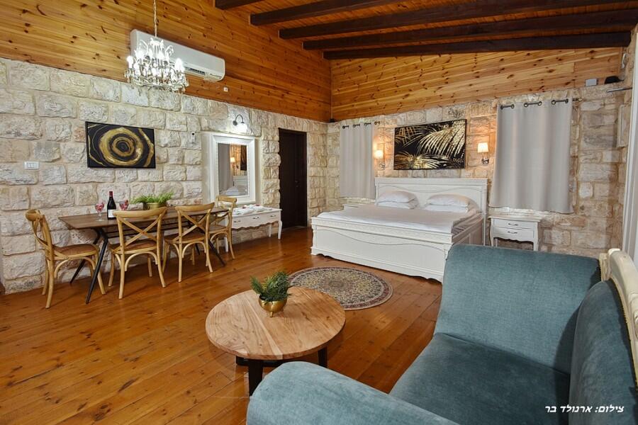 סוויטות חוויה בגורן צפון  14  נופש - וי פור ויקיישן - V for Vacation