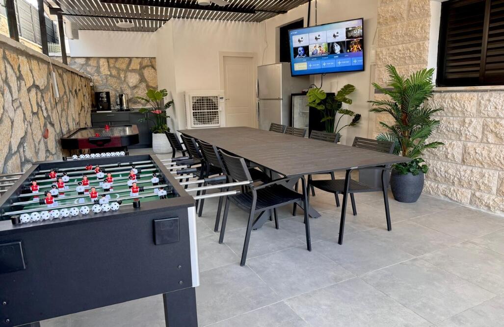 וילה עץ האילן מרכז  24  נופש - וי פור ויקיישן - V for Vacation