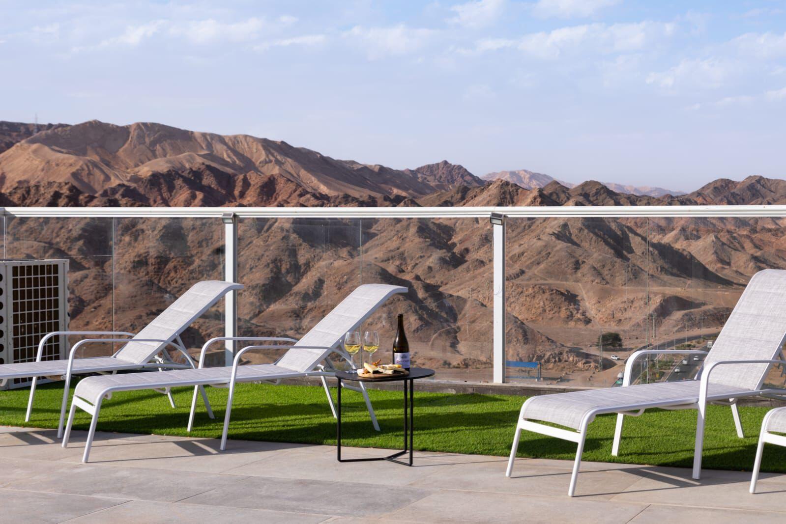 נגיעה מהשמיים דרום  25  נופש - וי פור ויקיישן - V for Vacation