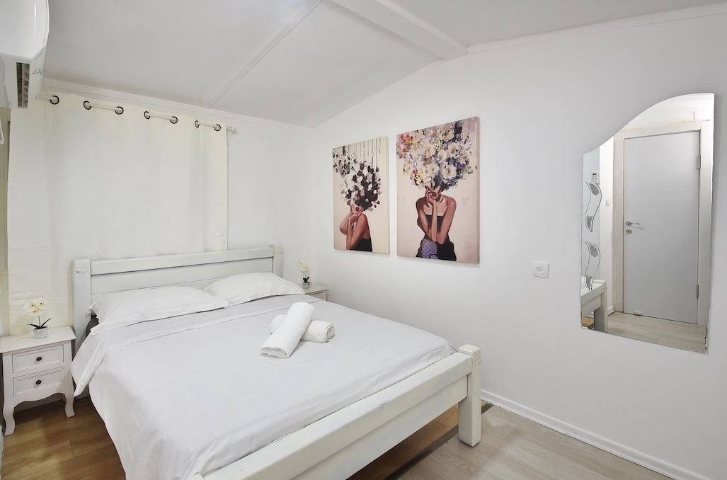 וילה מיקאסה בטבע צפון  10  נופש - וי פור ויקיישן - V for Vacation