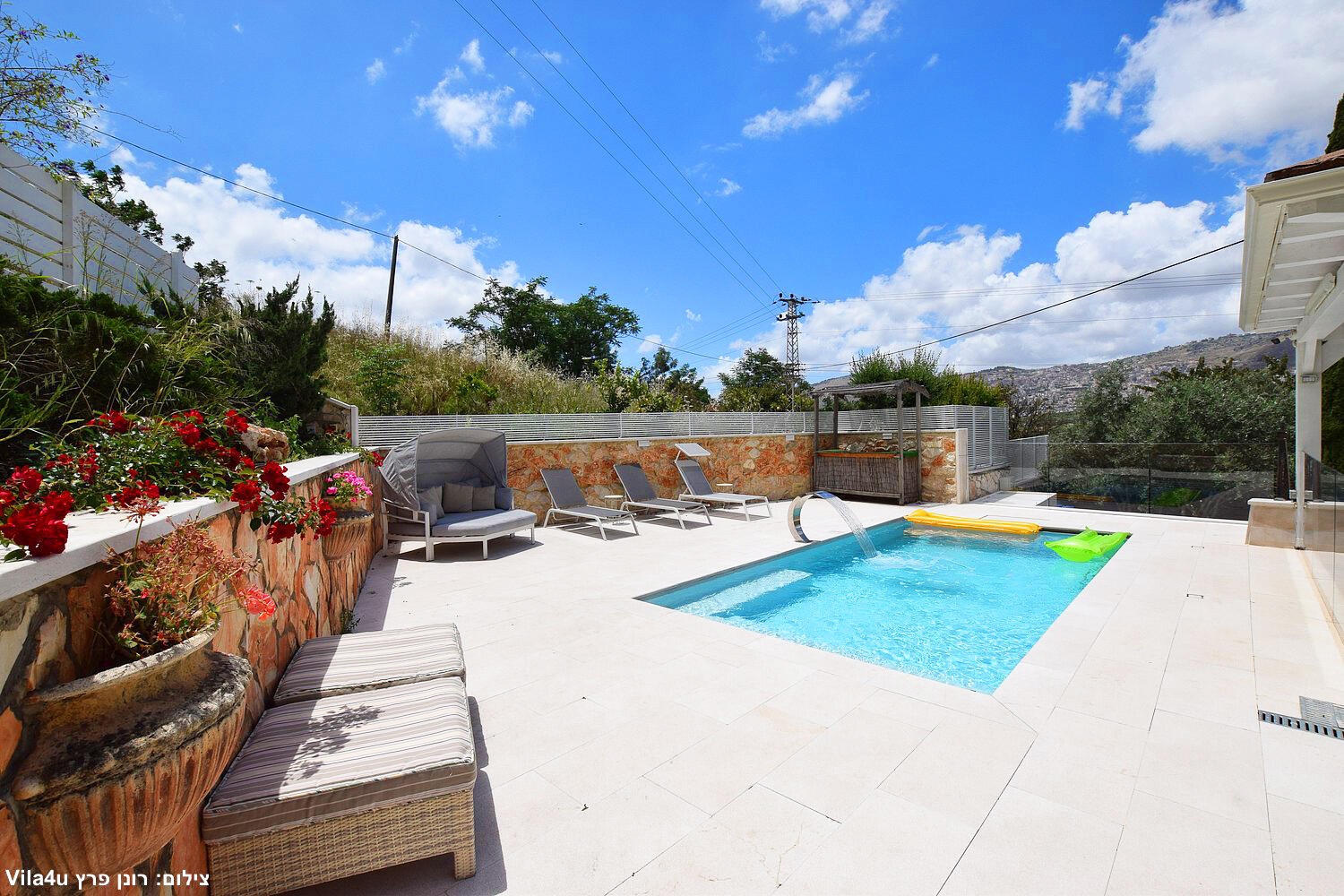 סוויטות רומאנס צפון  44  נופש - וי פור ויקיישן - V for Vacation