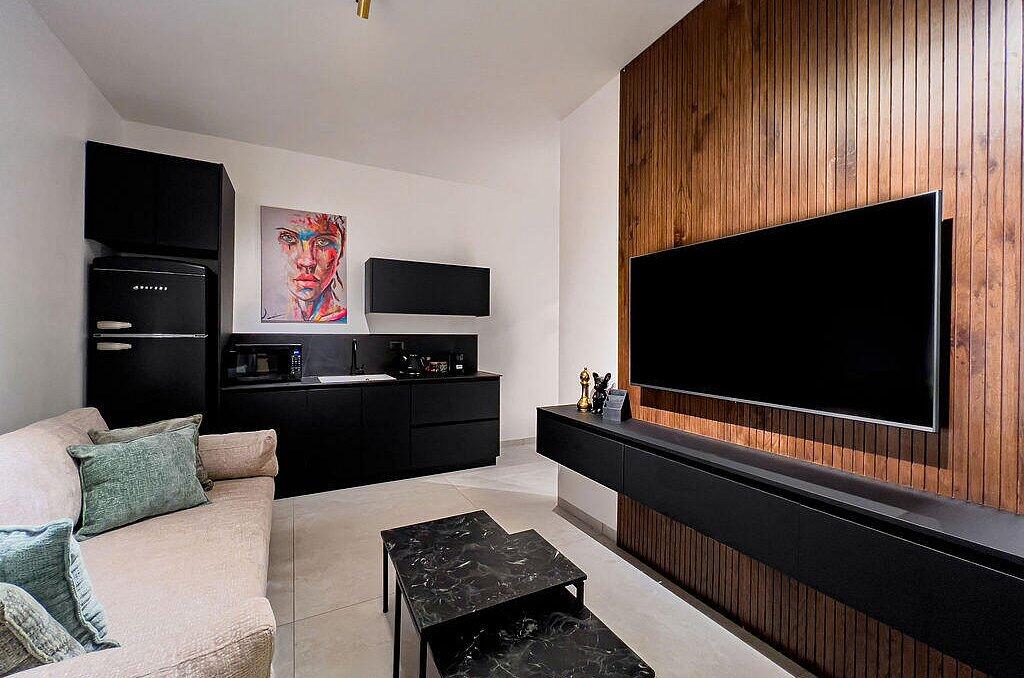 וילה דיזאייר בוטיק צפון  13  נופש - וי פור ויקיישן - V for Vacation