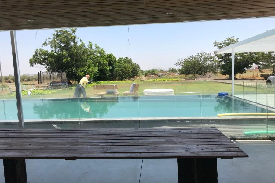 אחוזה 14 מרכז  2  נופש - וי פור ויקיישן - V for Vacation