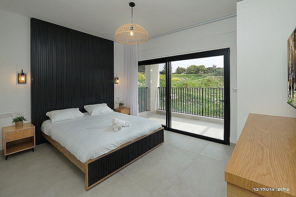 וילה הלליה צפון  12  נופש - וי פור ויקיישן - V for Vacation