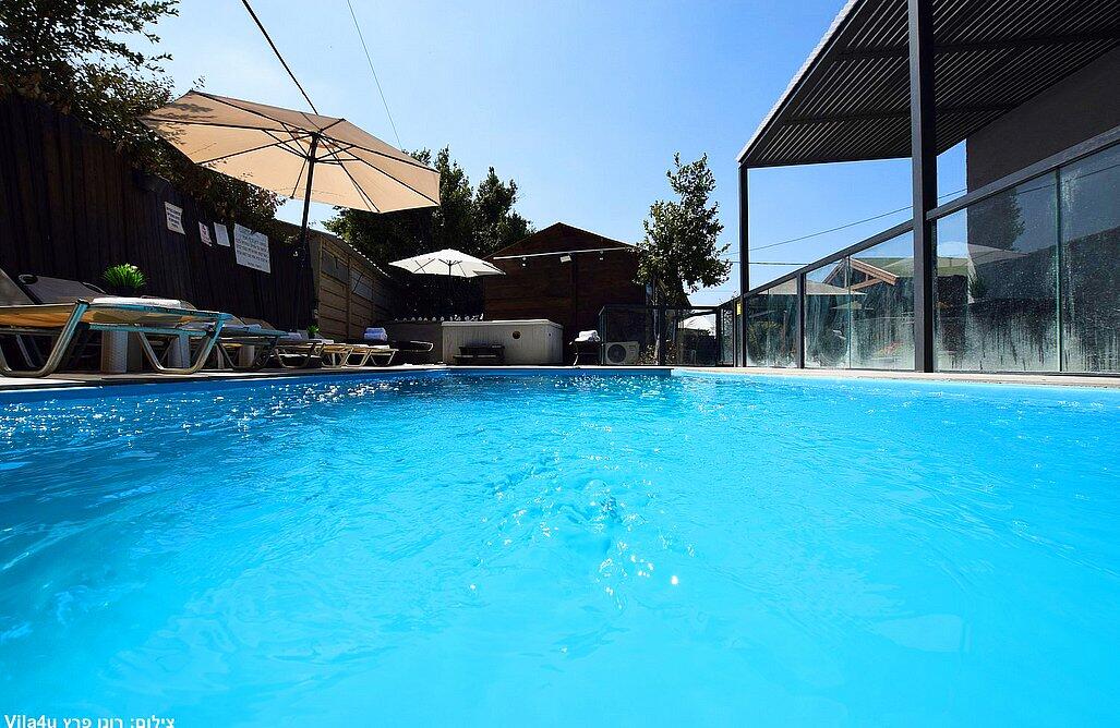 אחוזת הזוהר צפון  12  נופש - וי פור ויקיישן - V for Vacation