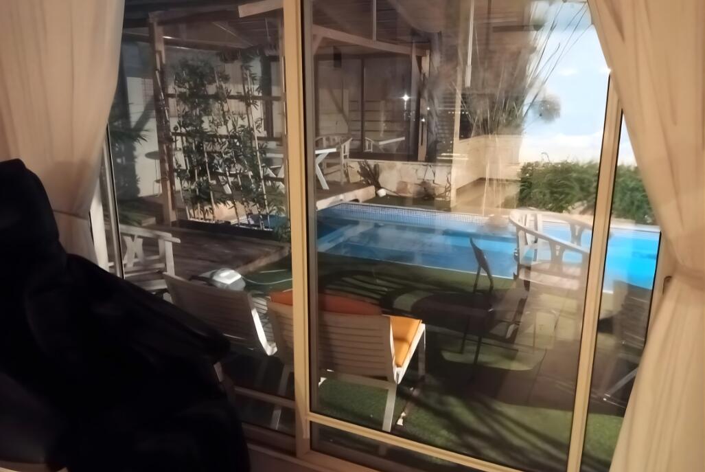 גן עדן בשרון מרכז  17  נופש - וי פור ויקיישן - V for Vacation