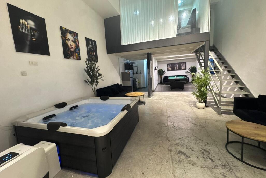 וילה אושן פלור - Ocean floor TLV מרכז  11  לופט 4 יו