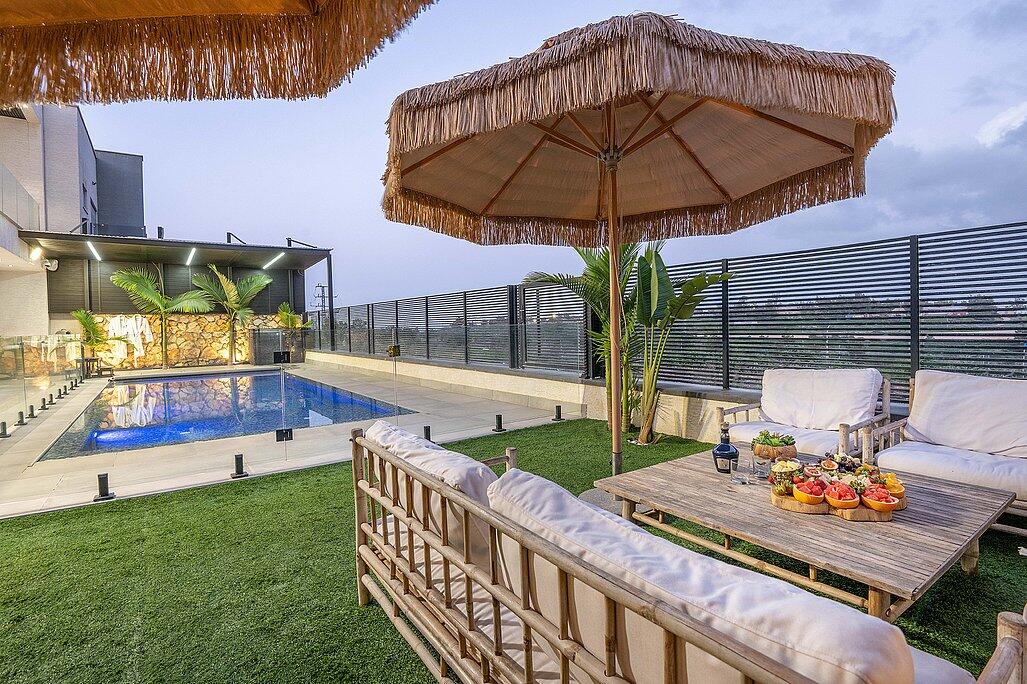 כינר סוויטות יוקרה צפון  10  נופש - וי פור ויקיישן - V for Vacation