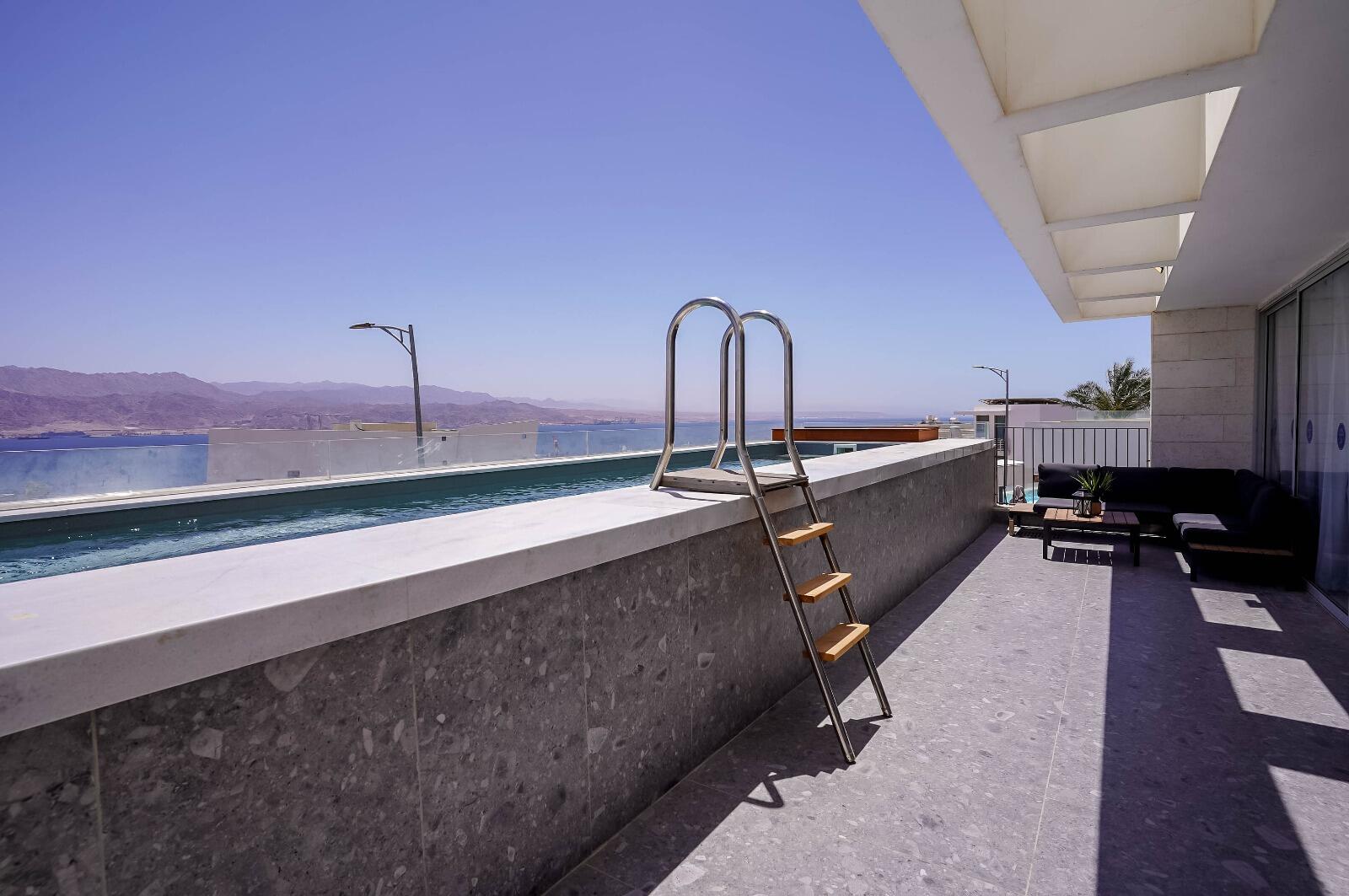 פנטהאוז ויסטה -  קומה 1 דרום  10  נופש - וי פור ויקיישן - V for Vacation