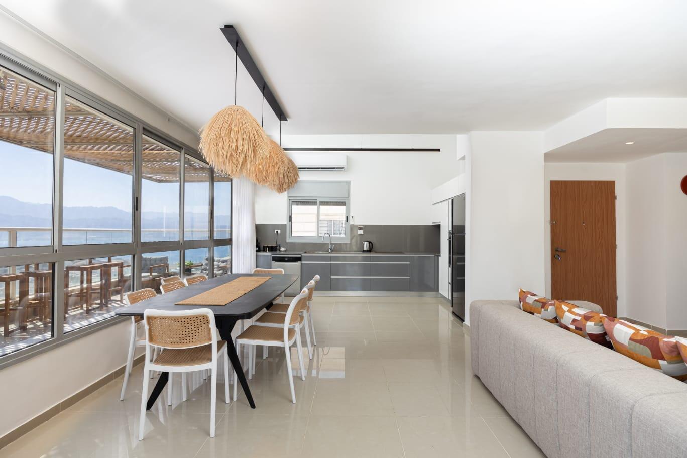 פנטהאוז לומינה - קומה 1 דרום  14  נופש - וי פור ויקיישן - V for Vacation