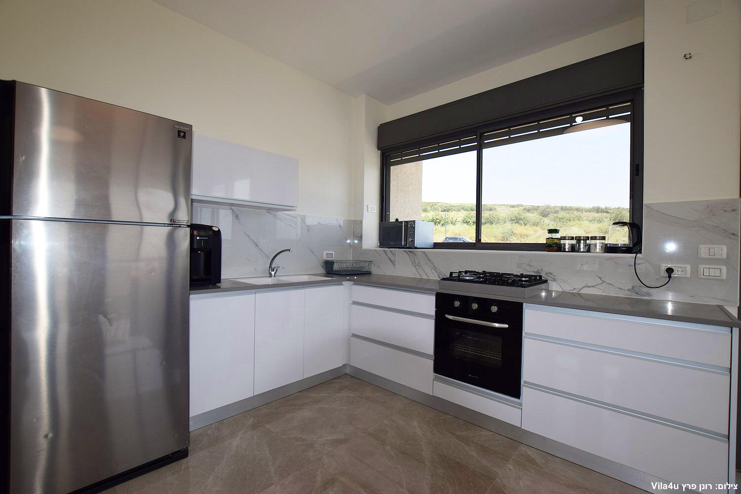 וילה נופש מול כנרת צפון  10  נופש - וי פור ויקיישן - V for Vacation