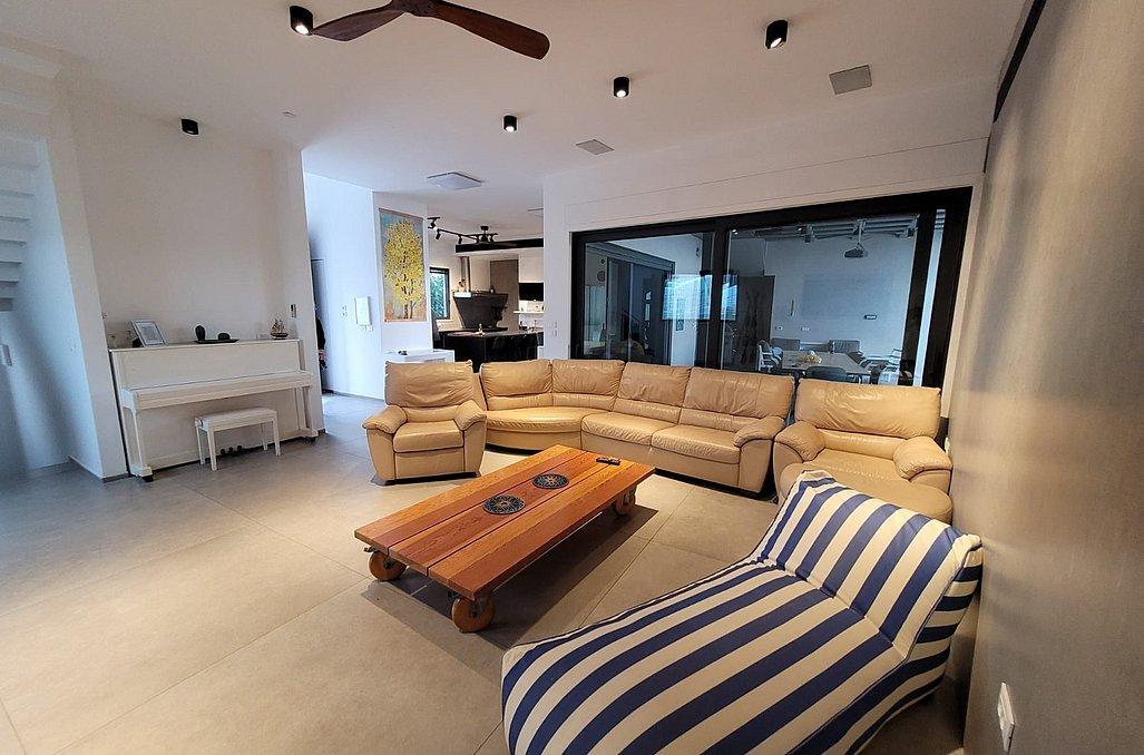 וילה נוי מרכז  4  נופש - וי פור ויקיישן - V for Vacation