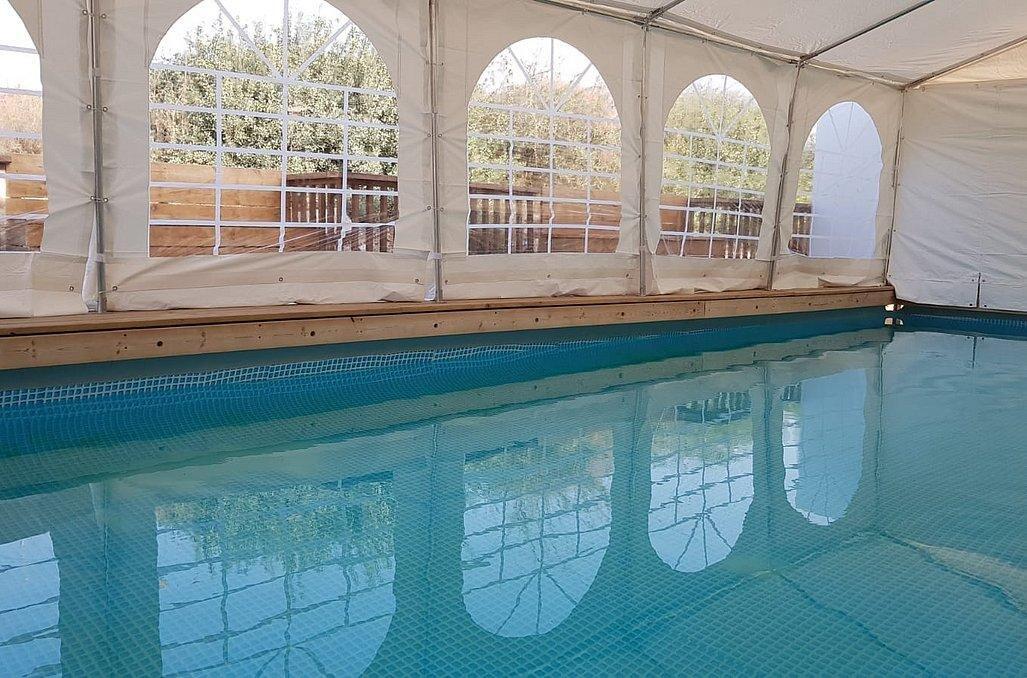 אצולת אירופה מרכז  20  נופש - וי פור ויקיישן - V for Vacation