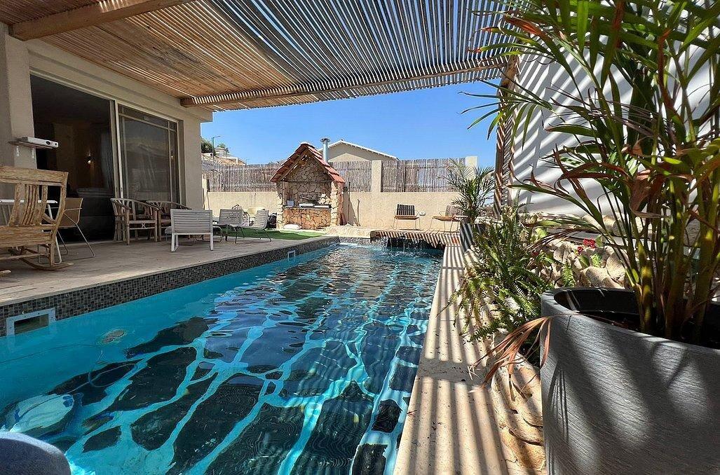 סוויטת גפן בוטיק מרכז  2  נופש - וי פור ויקיישן - V for Vacation