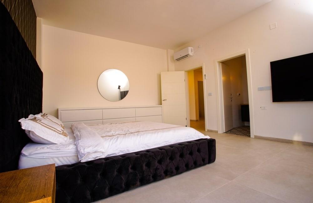 אמילי סוויטות אירוח צפון  14  נופש - וי פור ויקיישן - V for Vacation