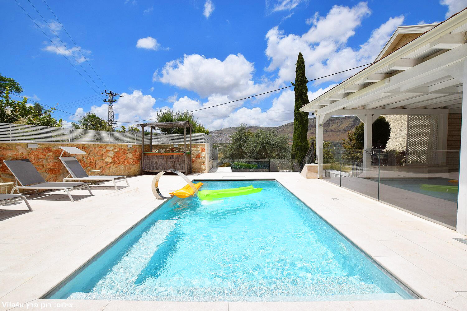 סוויטות רומאנס צפון  38  נופש - וי פור ויקיישן - V for Vacation