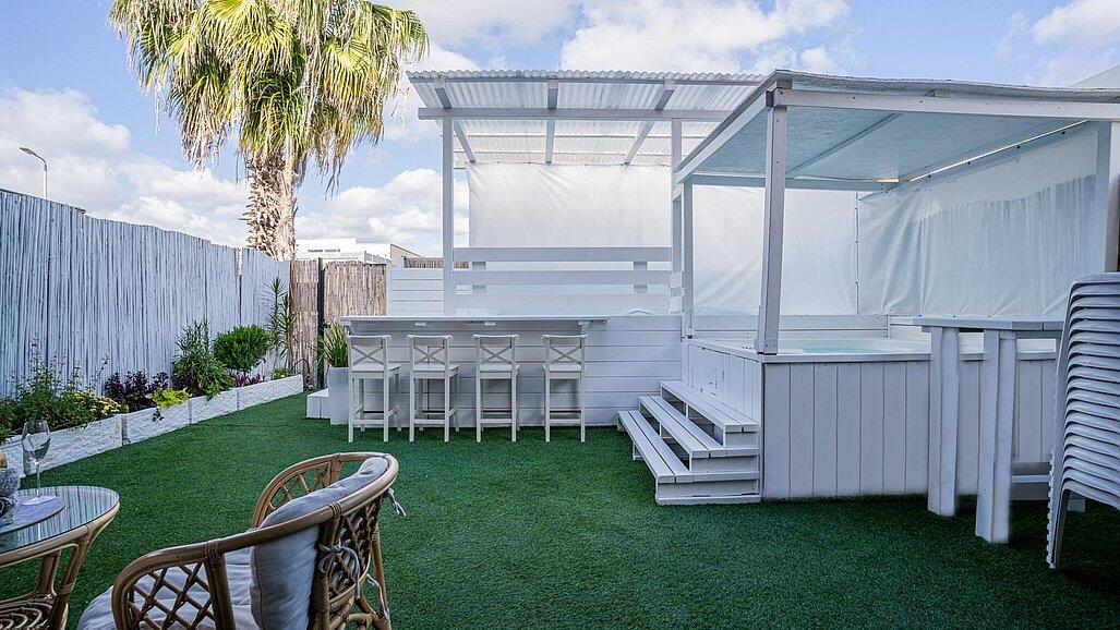 מתחם אופוריה אור עקיבא מרכז  3  נופש - וי פור ויקיישן - V for Vacation