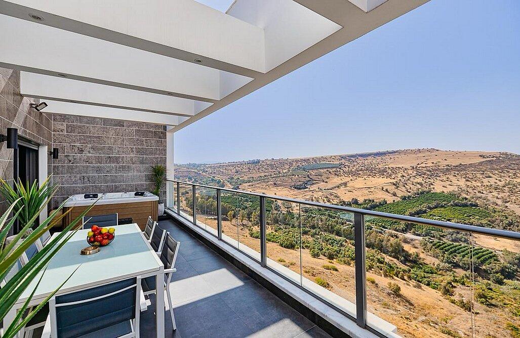 וילה דקל כחול צפון  4  נופש - וי פור ויקיישן - V for Vacation