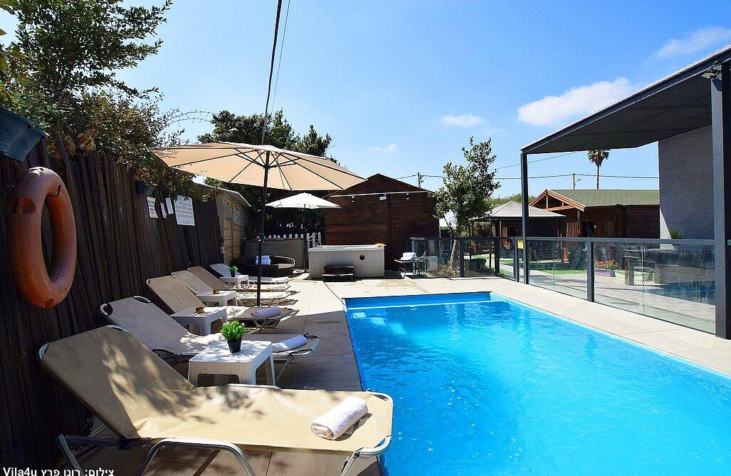 אחוזת הזוהר צפון  4  נופש - וי פור ויקיישן - V for Vacation