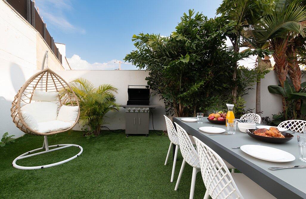 וילה על הים בראשון מרכז  27  נופש - וי פור ויקיישן - V for Vacation