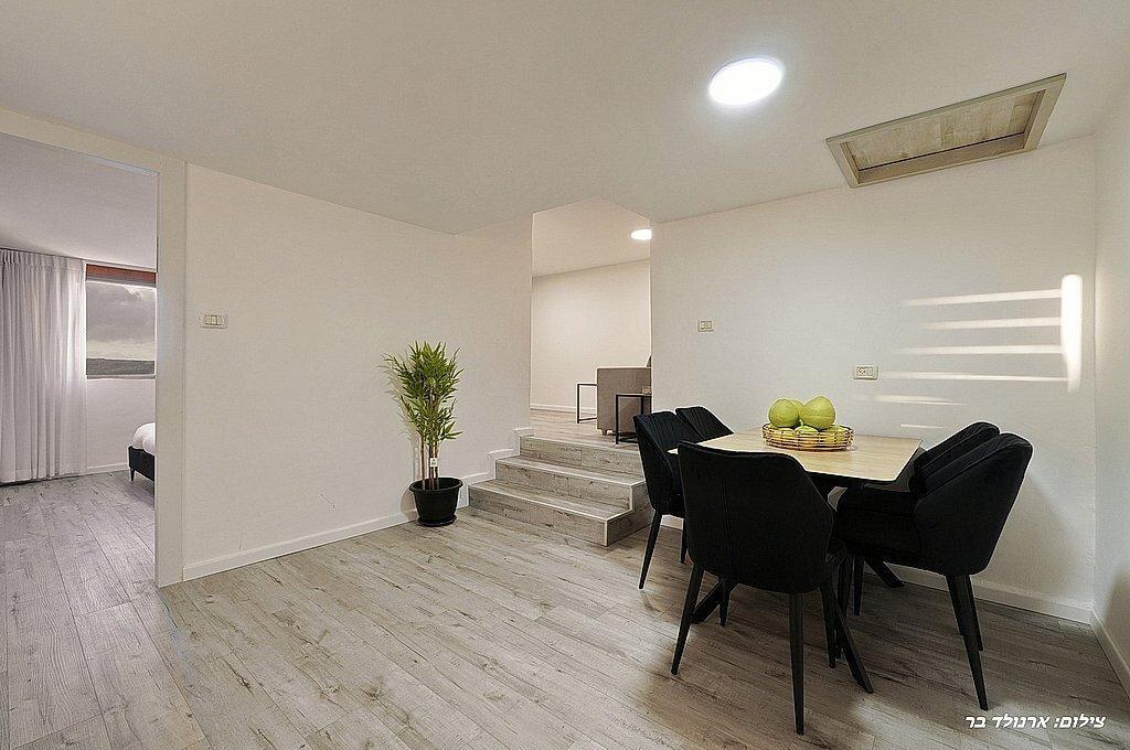 אחוזת הלל צפון  37  נופש - וי פור ויקיישן - V for Vacation