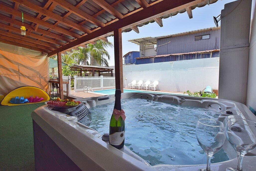 אחוזת אורי בגליל צפון  3  נופש - וי פור ויקיישן - V for Vacation