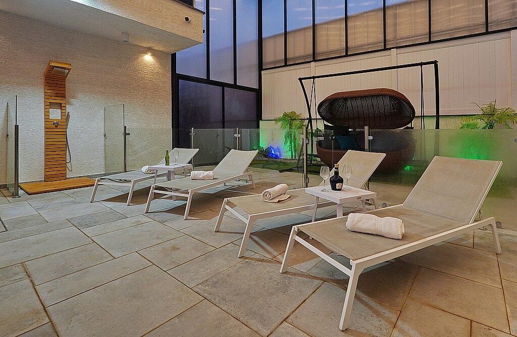 אחוזת אור השחר צפון  25  נופש - וי פור ויקיישן - V for Vacation