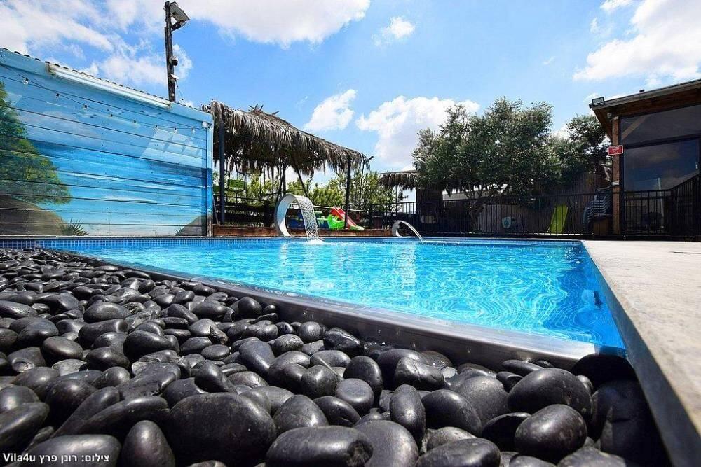 צימר מול השקיעה צפון  3  נופש - וי פור ויקיישן - V for Vacation