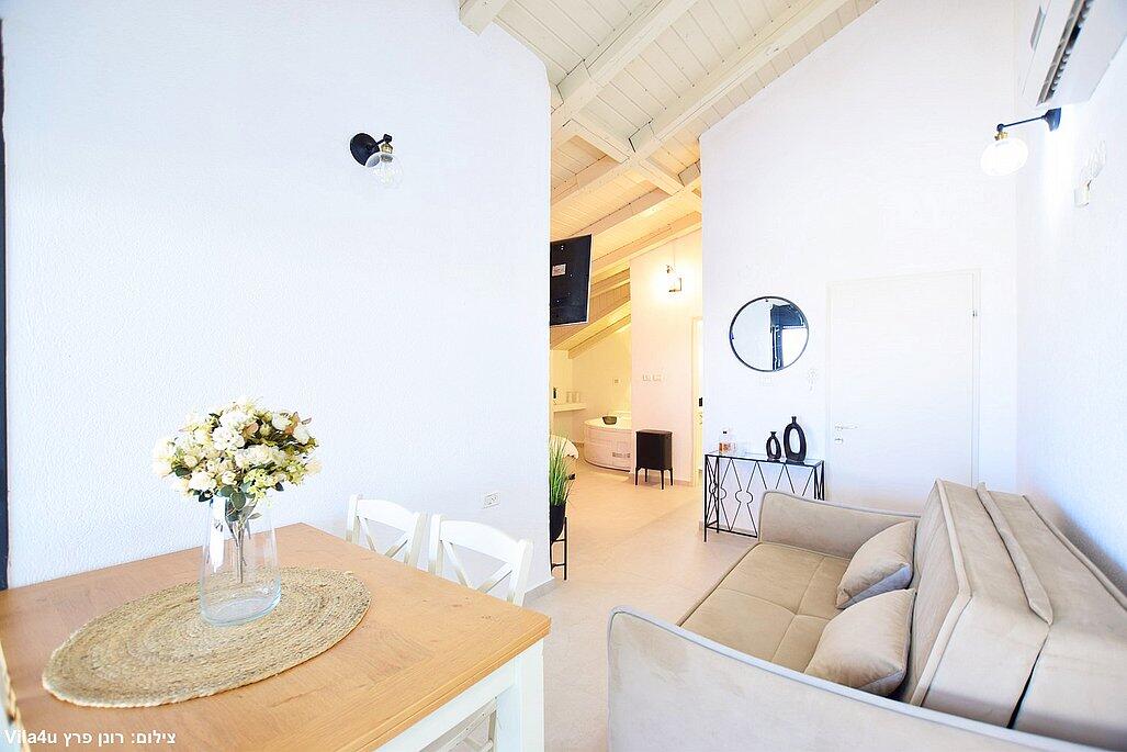 סוויטות הבוסתן הגלילי צפון  10  נופש - וי פור ויקיישן - V for Vacation