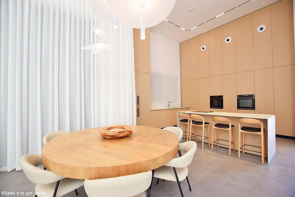 וילה אימפריה קיסריה מרכז  22  נופש - וי פור ויקיישן - V for Vacation