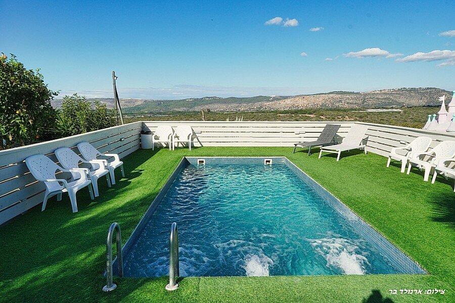 אחוזת נוף אכזיב צפון  1  נופש - וי פור ויקיישן - V for Vacation