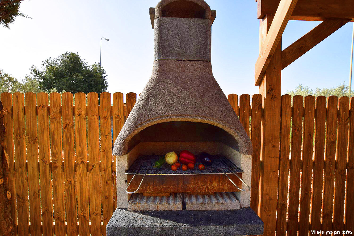 וילה מונפורט צפון  5  נופש - וי פור ויקיישן - V for Vacation