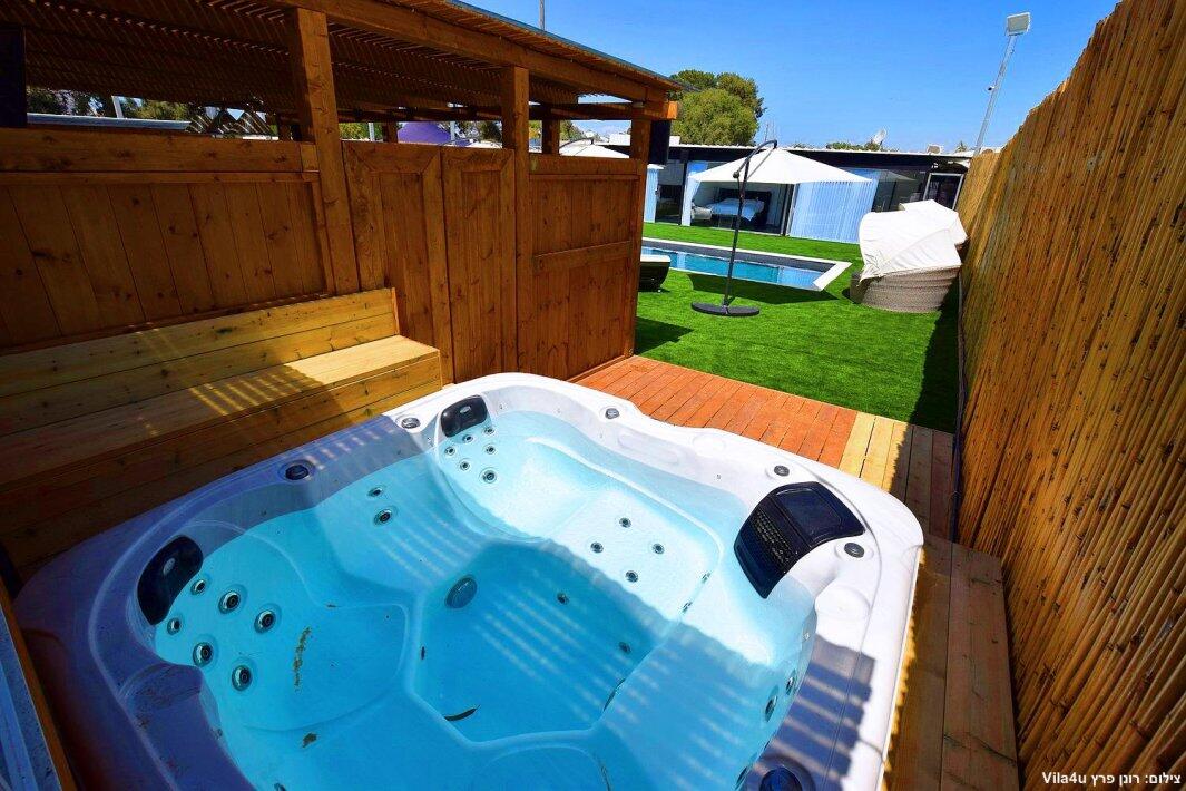 אחוזת נועם מרכז  2  נופש - וי פור ויקיישן - V for Vacation