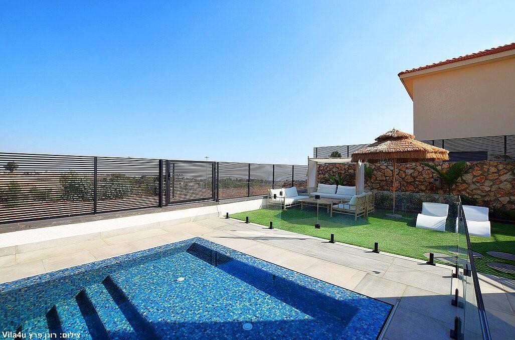 כינר סוויטות יוקרה צפון כינר סוויטות יוקרה - סוויטות עם בריכת שחייה כינר סוויטות יוקרה - סוויטות עם בריכת שחייה נופש - וי פור ויקיישן - V for Vacation