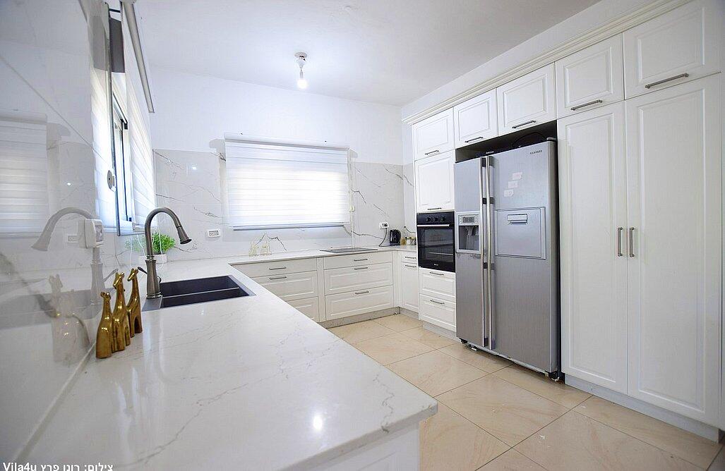 וילה אמור מרכז  19  נופש - וי פור ויקיישן - V for Vacation