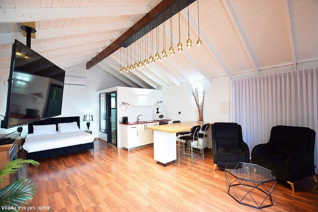 רפאל בכרם צפון  7  נופש - וי פור ויקיישן - V for Vacation