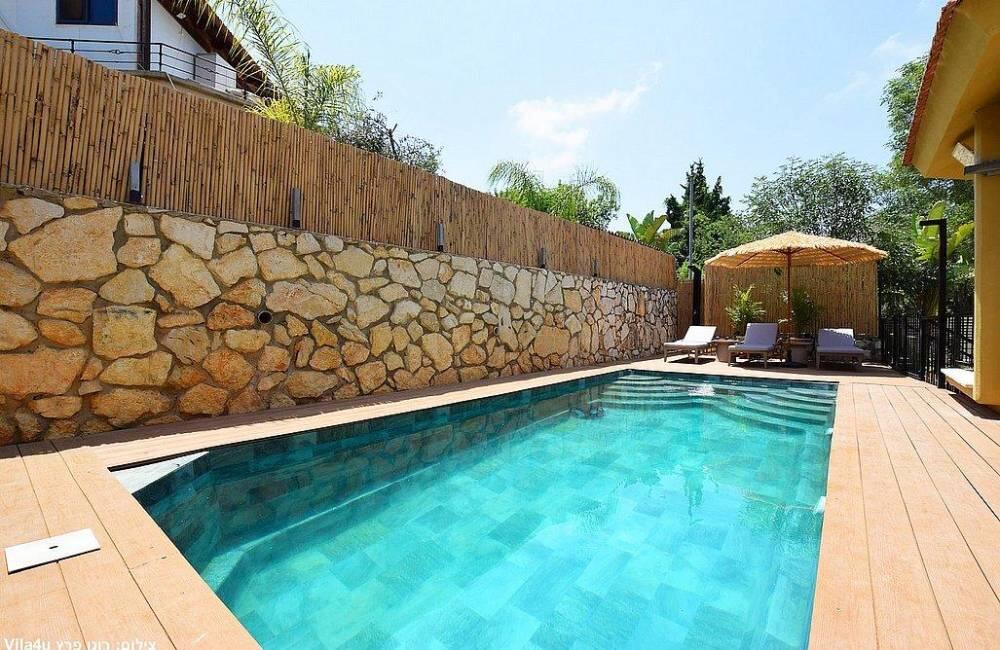 וילה ארבל 74 צפון  17  נופש - וי פור ויקיישן - V for Vacation