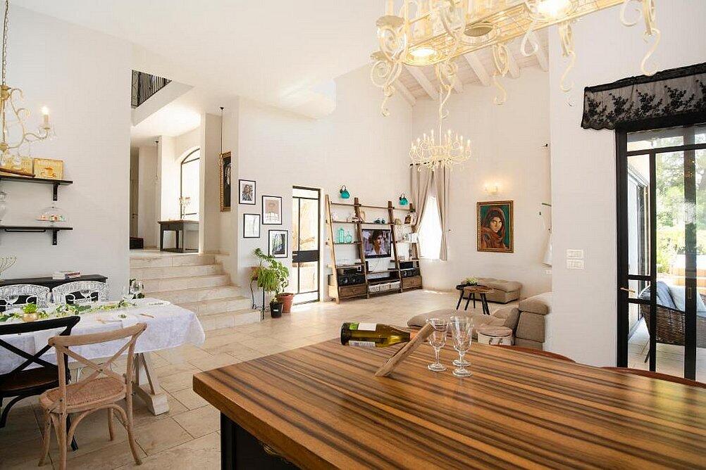 וילה לה פטלונה צפון  11  נופש - וי פור ויקיישן - V for Vacation