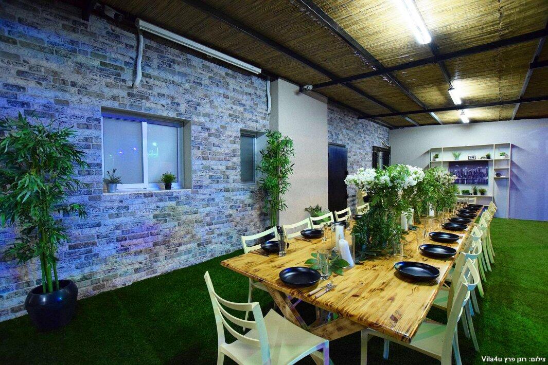 אופוריה נתניה מרכז  13  נופש - וי פור ויקיישן - V for Vacation