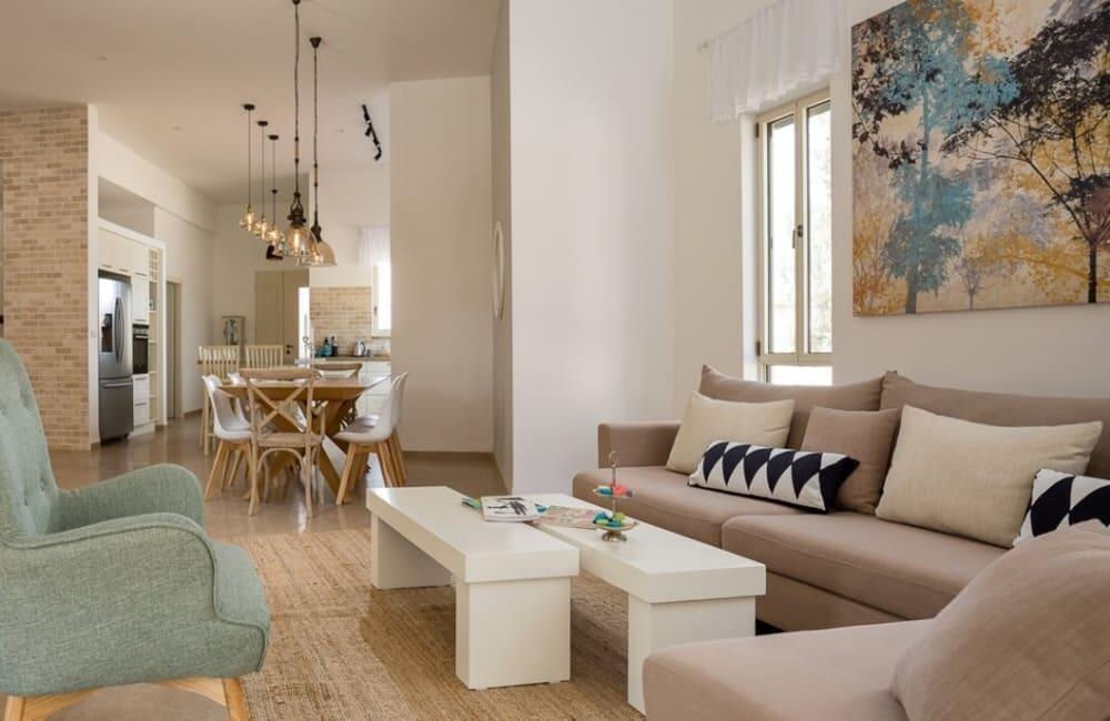 וילה רומיליה האוס צפון  8  נופש - וי פור ויקיישן - V for Vacation