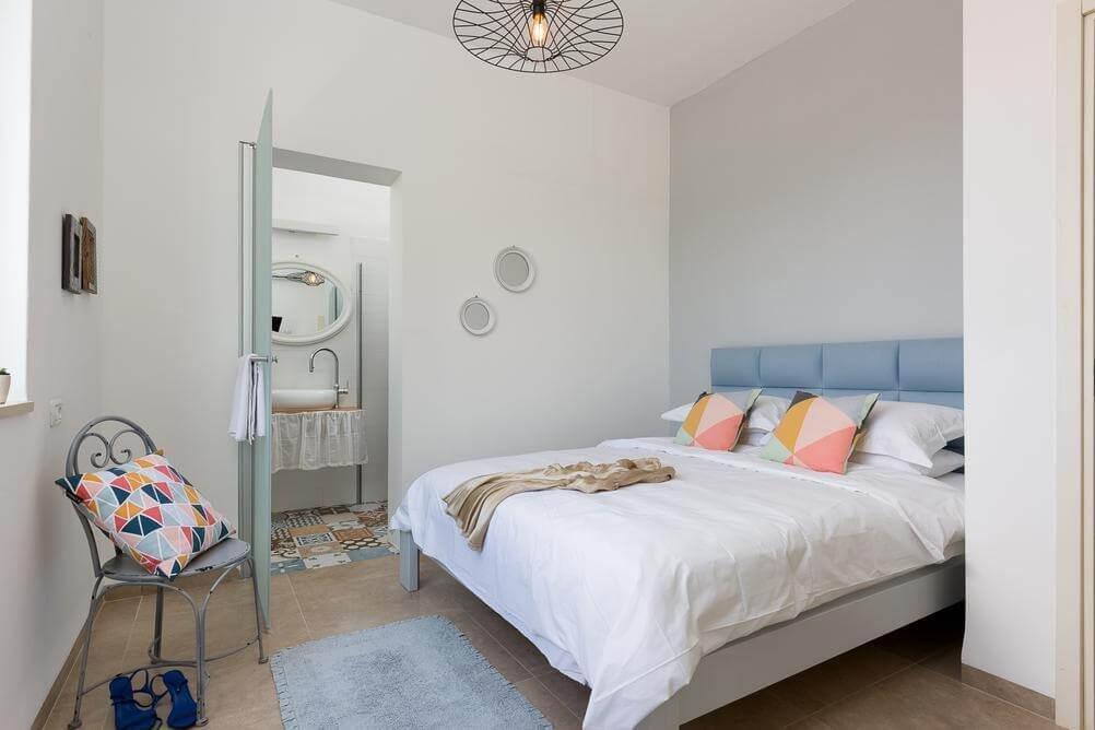 וילה רומיליה האוס צפון  15  נופש - וי פור ויקיישן - V for Vacation