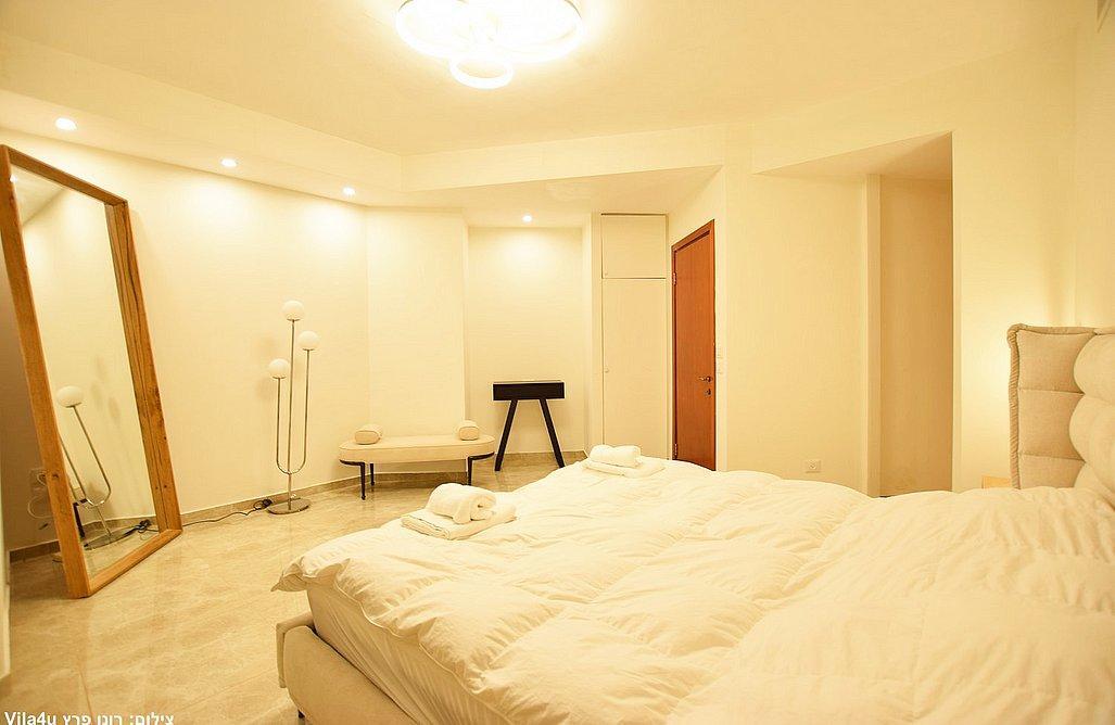 וילת לוטוס השרון מרכז  18  נופש - וי פור ויקיישן - V for Vacation