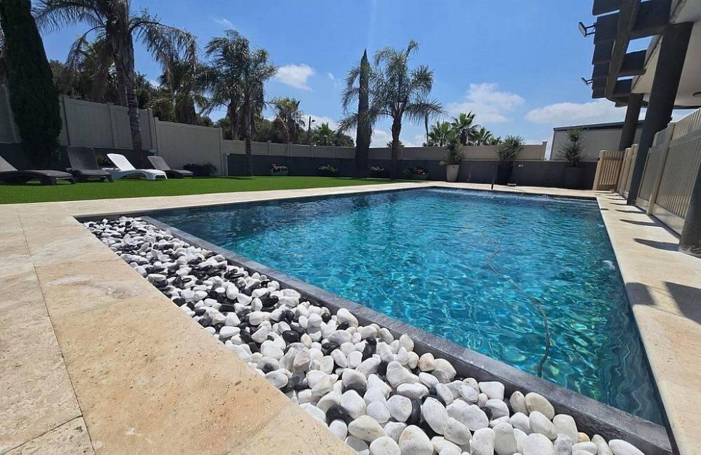 וילה כמיסה - Villa Kamisa צפון  35  נופש - וי פור ויקיישן - V for Vacation