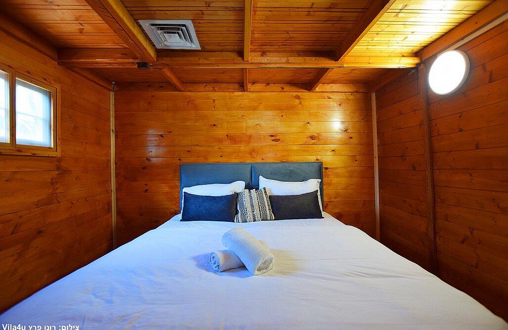 אחוזת הזוהר צפון  18  נופש - וי פור ויקיישן - V for Vacation